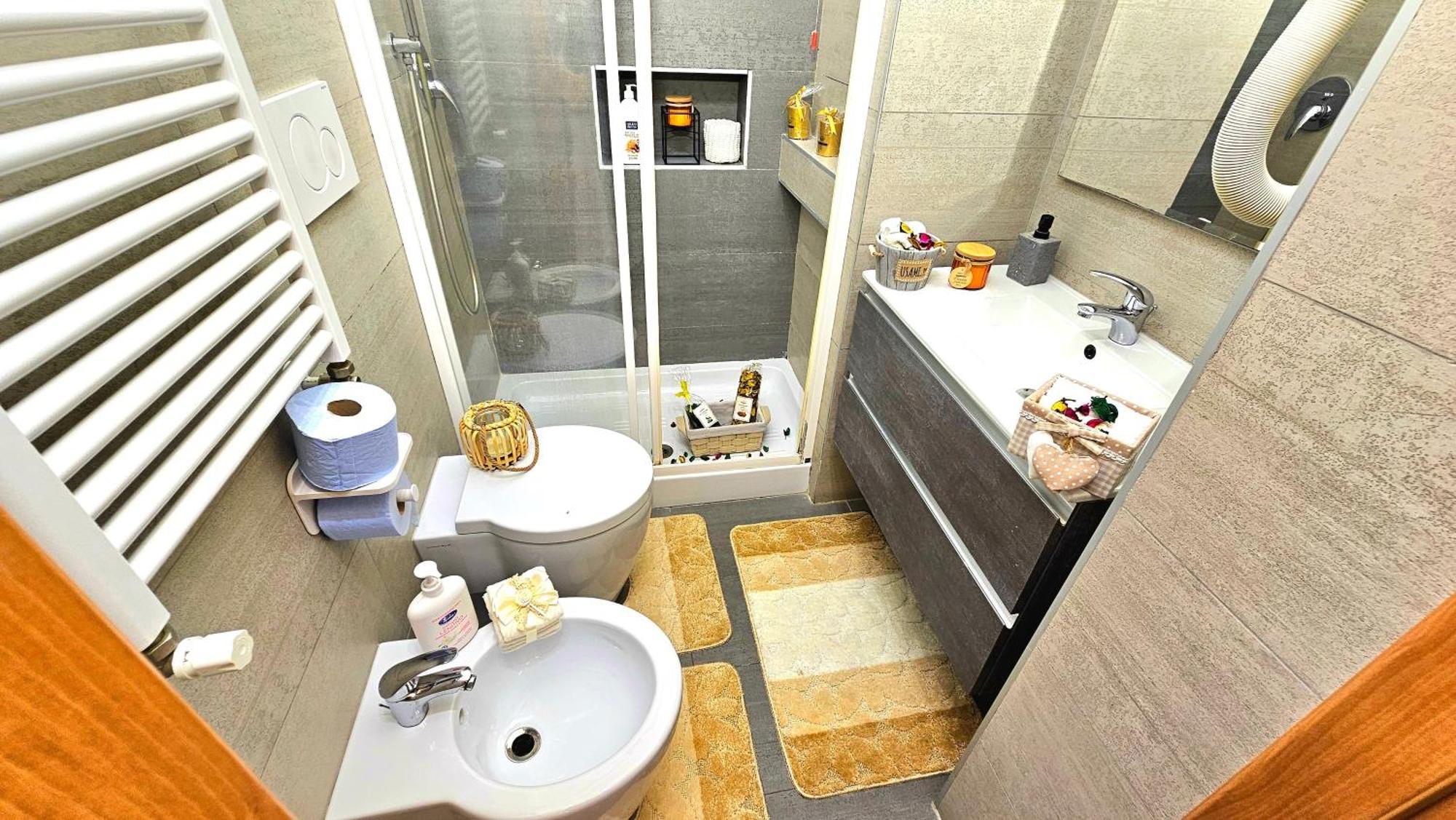 Bed and Breakfast A Casa Simpatia Roma - Free Parking If You Book 4 Nights Zewnętrze zdjęcie