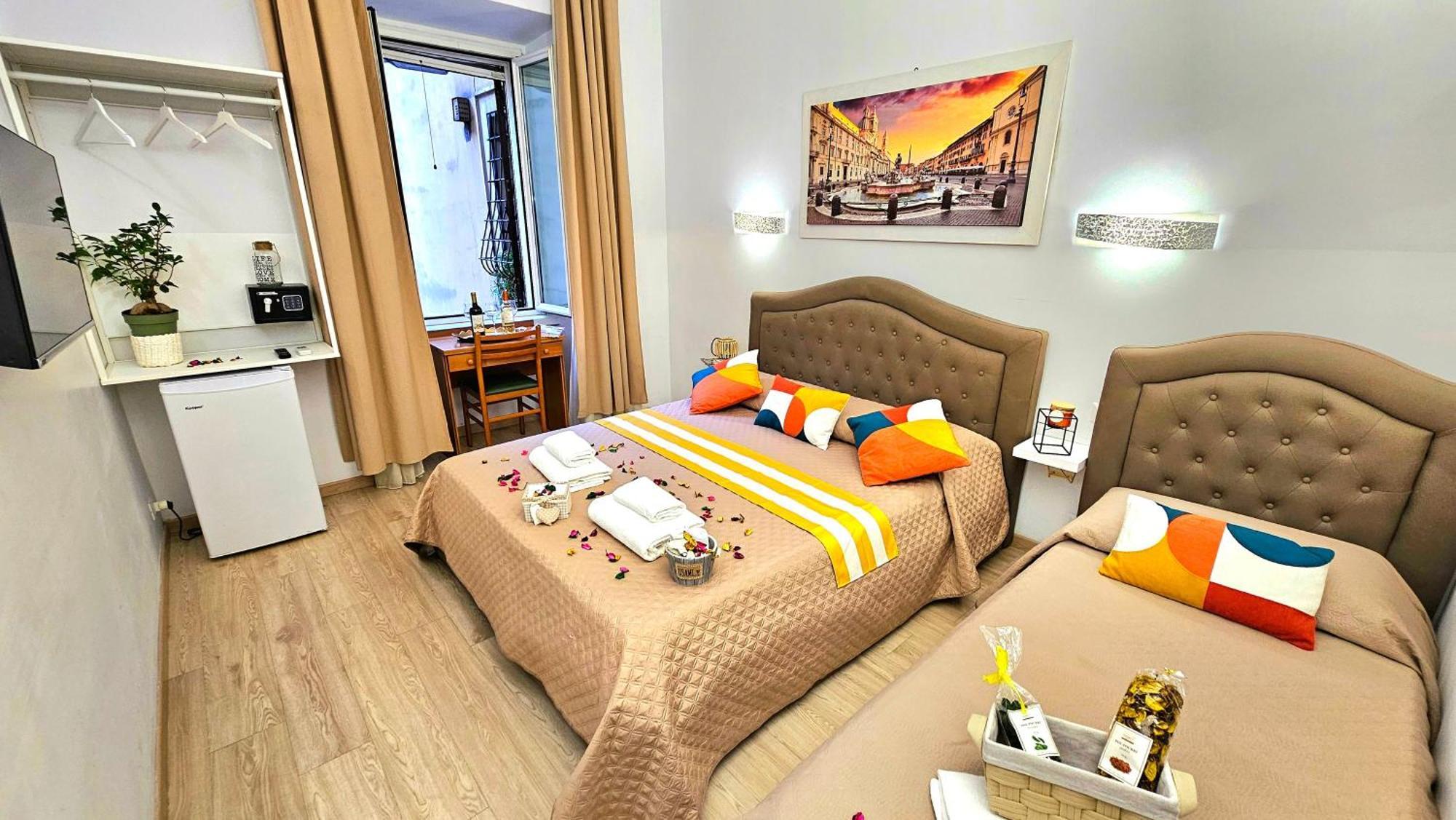 Bed and Breakfast A Casa Simpatia Roma - Free Parking If You Book 4 Nights Zewnętrze zdjęcie