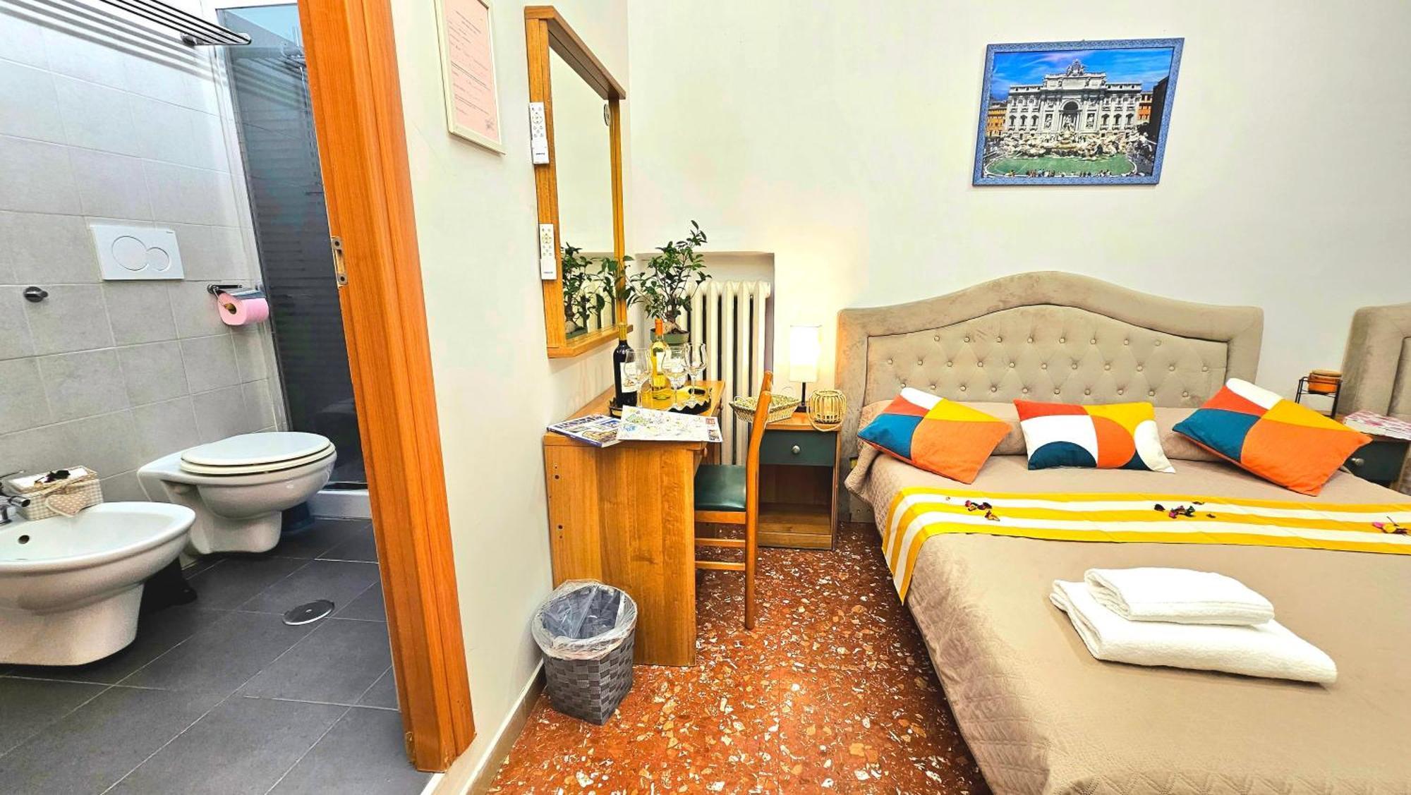Bed and Breakfast A Casa Simpatia Roma - Free Parking If You Book 4 Nights Zewnętrze zdjęcie